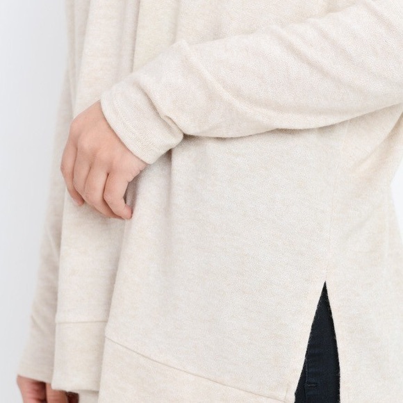 Hacci Brushed Soft VNeck Side Slit Oatmeal Tunic - Picture 5 of 9